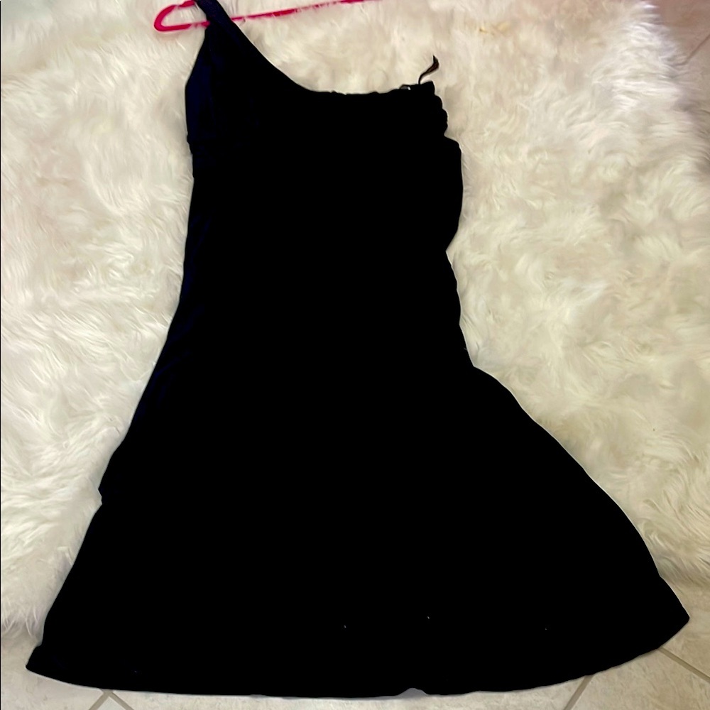 Chic Black One-Shoulder Cocktail Sundress